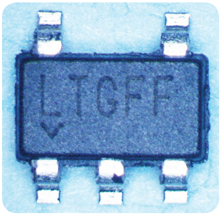 図1.LT8300は、4ピンと5ピンの間が高電圧対応のピン間隔になっている5ピンTSOT-23パッケージで供給されます。