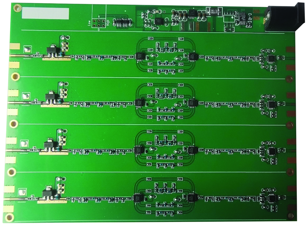 図5. 図4の回路を実装したボード