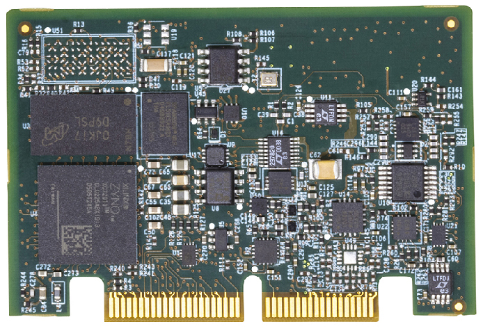 図1. ADMX1002の外観。歪みとノイズが極めて小さい信号発生器のリファレンス設計です。