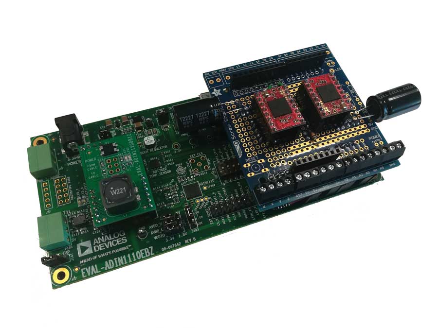 図2. 組み立て後のボード。EVAL-ADIN1110、EVAL-ADIN11X0EBZ、TMC5160シールドを組み合わせています。